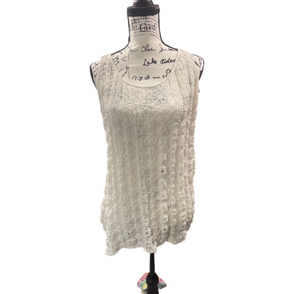 The Territory Ahead EUC Eyelet tank vintage y2k Cotton/Spandex blend Med